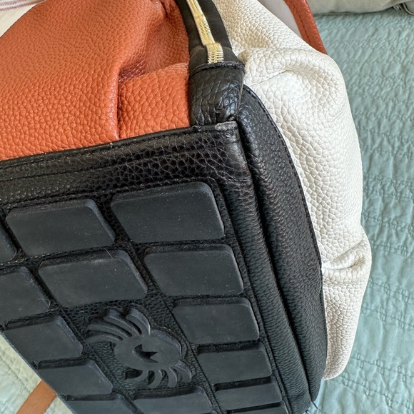 Itsy Ritzy Large Diaper Bag - Picture 11 of 11